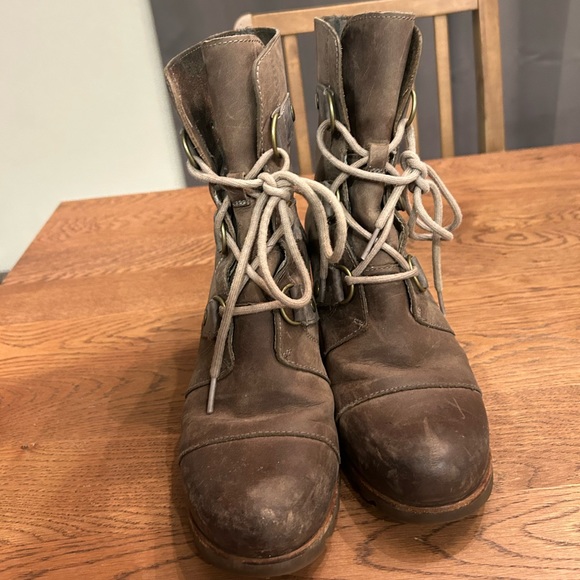 SOREL Wedge Booties - Picture 2 of 4